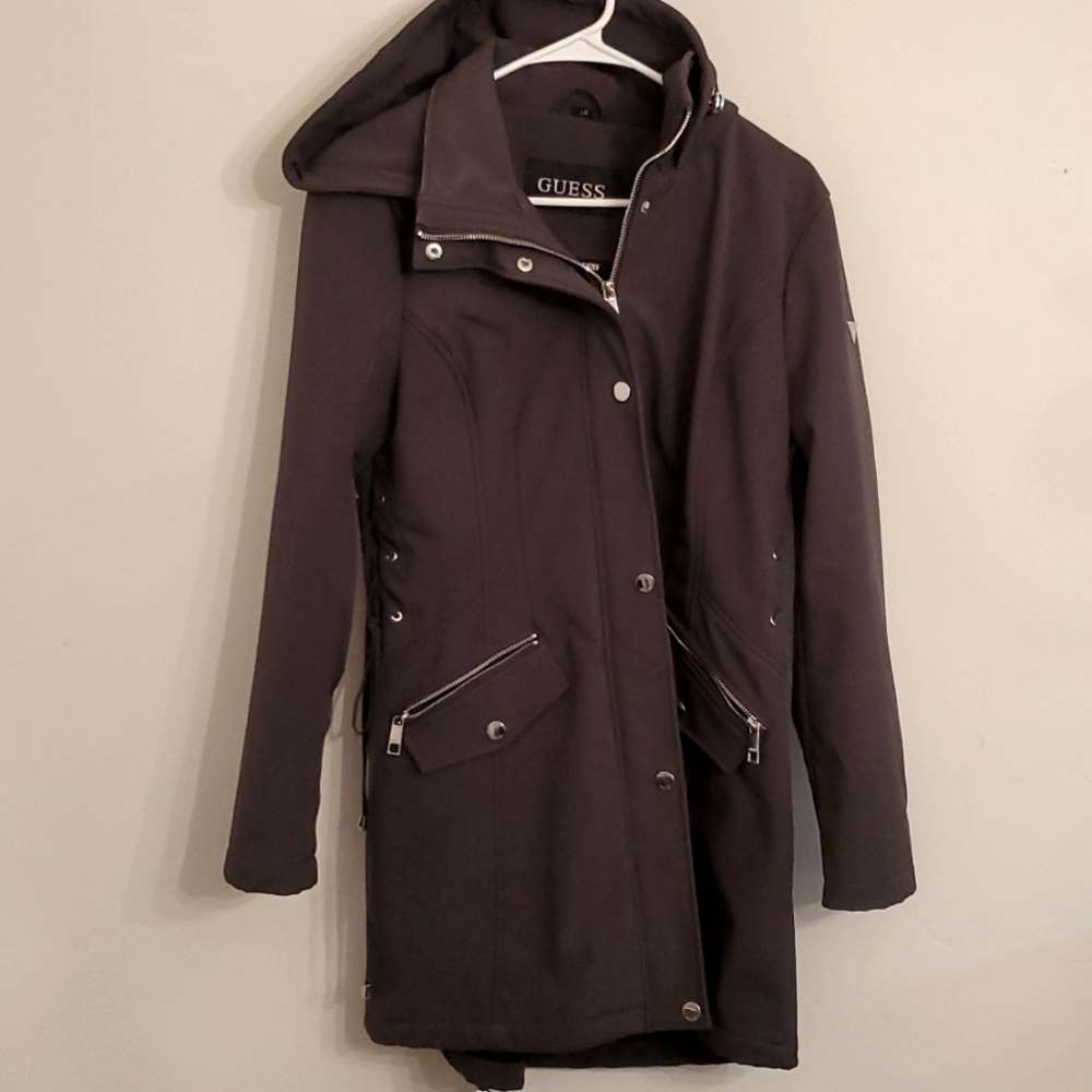 Guess hooded parka. Again color is olive green. New never worn Size L
